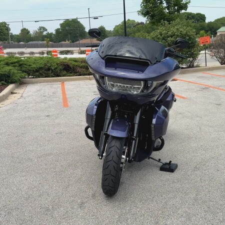 2026 Harley-Davidson® Road Glide® Purple Abyss Black Trim thumb 2
