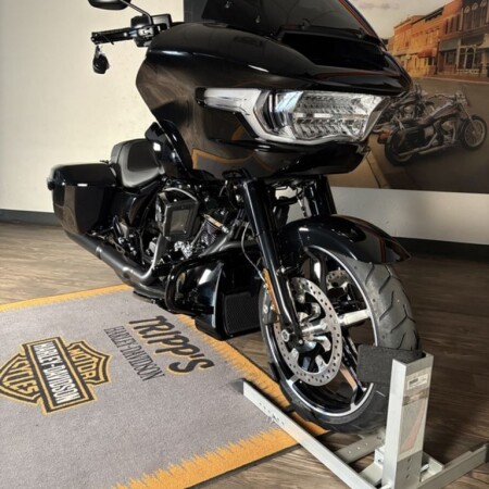 FLTRX 2026 Road Glide® thumb 1