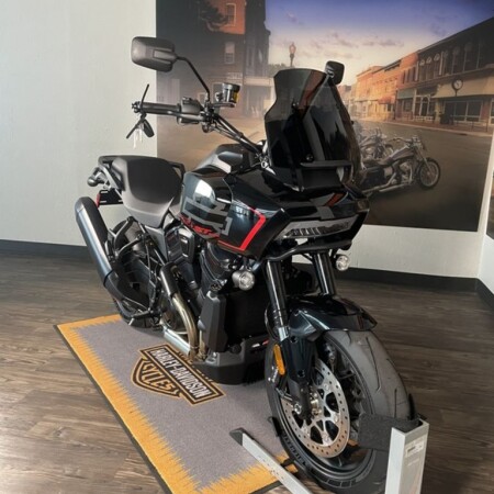 RA1250ST 2025 Pan America® 1250 ST thumb 1