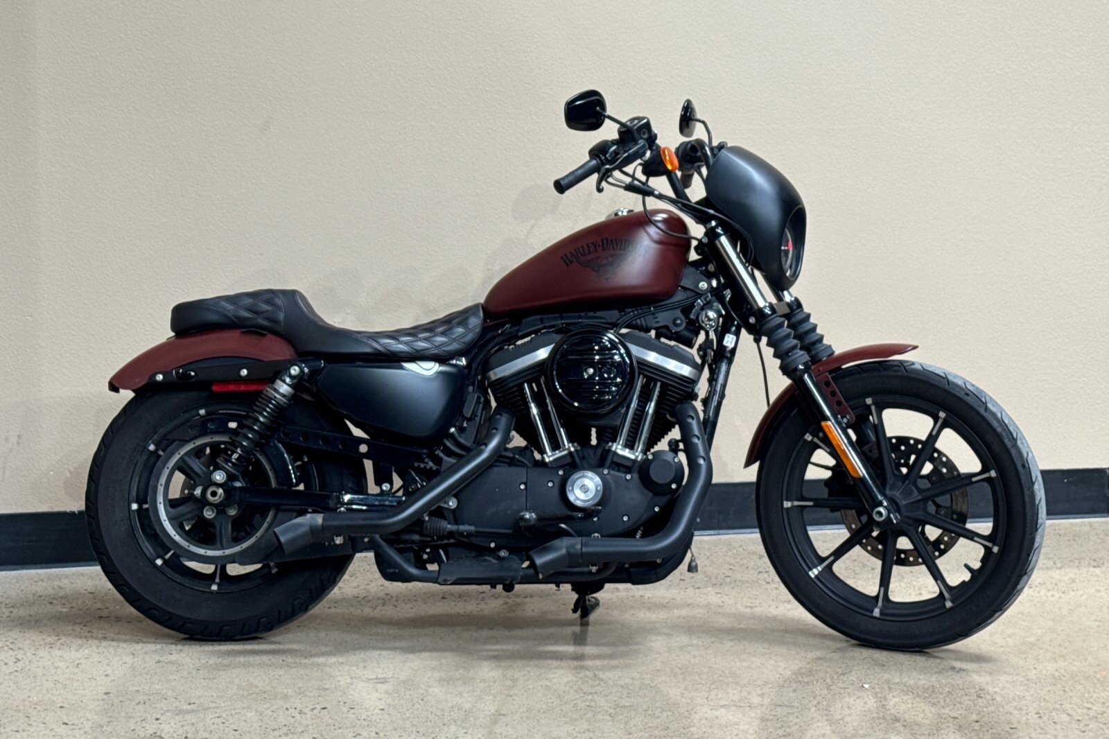 XL 883N 2017 Iron 883™