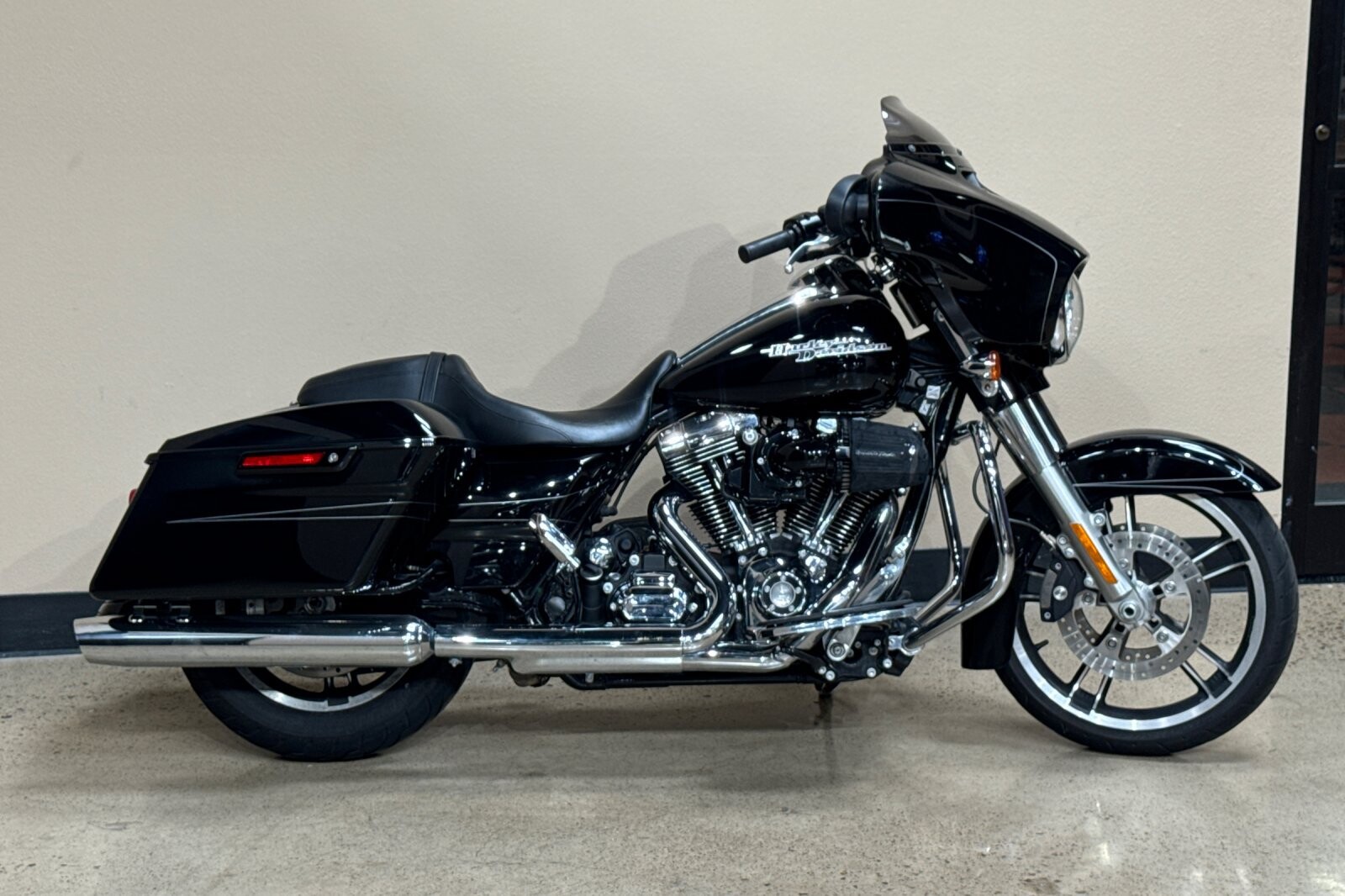 FLHXS 2014 Street Glide® Special