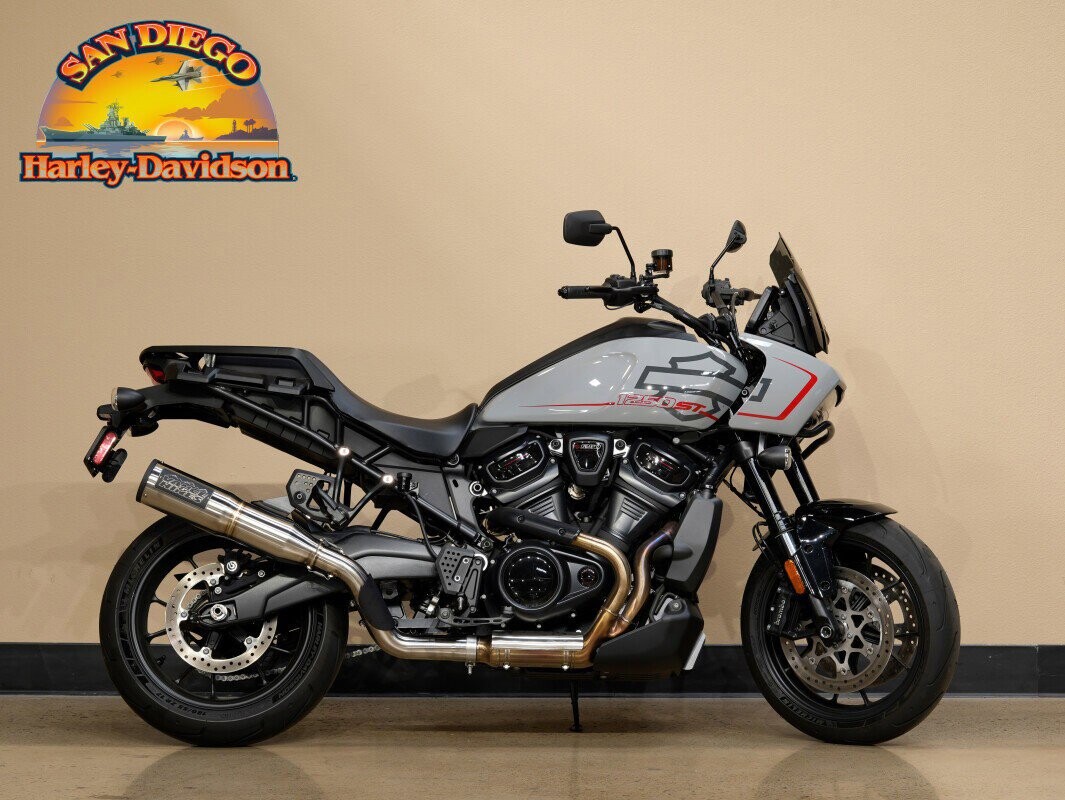 RA1250ST 2025 Pan America® 1250 ST