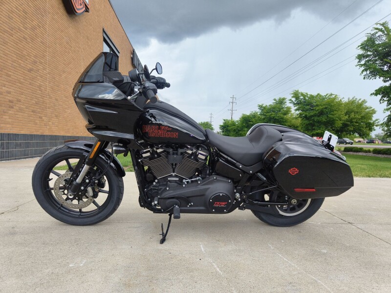 2026 Harley-Davidson® Low Rider® ST Vivid Black Black Trim