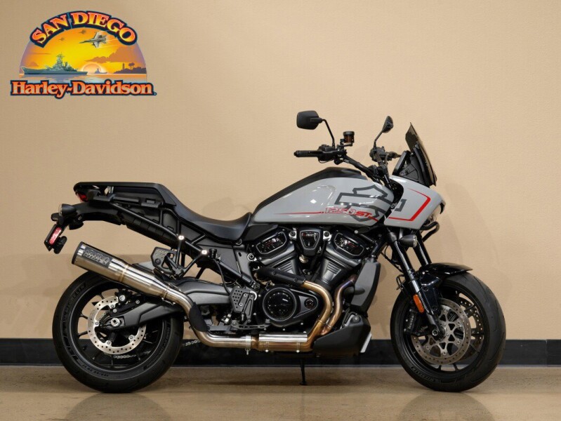RA1250ST 2025 Pan America® 1250 ST