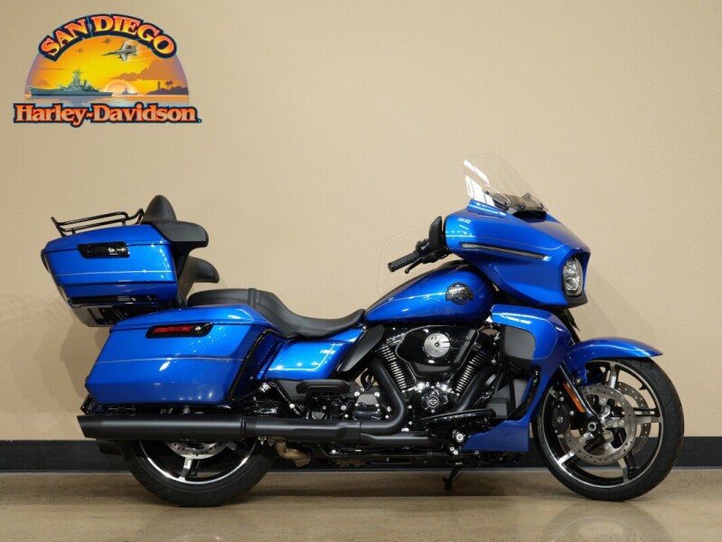 FLHXU 2025 Street Glide™ Ultra