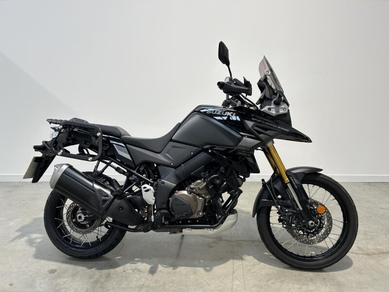 2024 Suzuki V-Strom 1050 DE BLACK