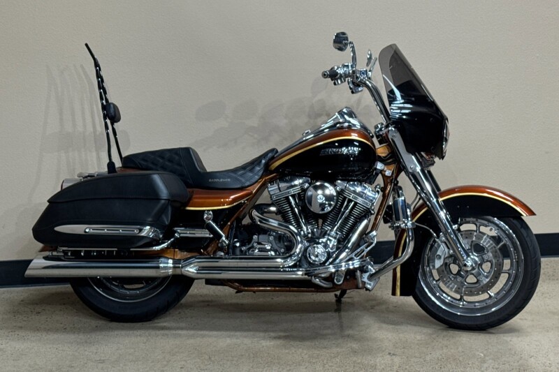 2008 Harley-Davidson® Screamin’ Eagle Road King Anniversary Copper Pearl/Black Onyx