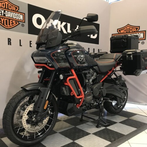 Harley-Davidson® CVO™ Pan America® 2025 thumb 2