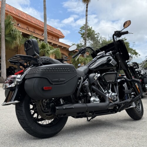 Harley-Davidson® Heritage Classic 2025 thumb 2