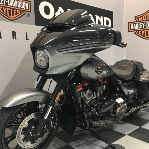 Harley-Davidson® CVO™ Street Glide™ 2025 thumb 2