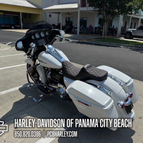 2017 Harley-Davidson® Street Glide® thumb 0