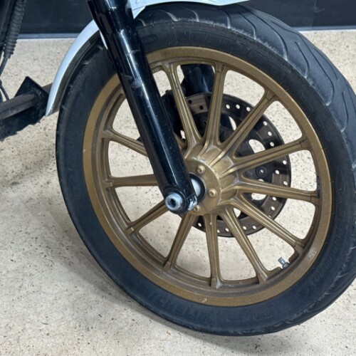 2016 Harley-Davidson® Street Bob® White Custom thumb 2