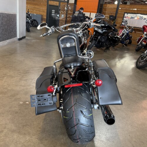 Harley-Davidson® CVO™ Breakout® 2013 thumb 1