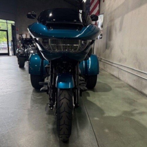 FLTRT 2026 Road Glide 3 thumb 1