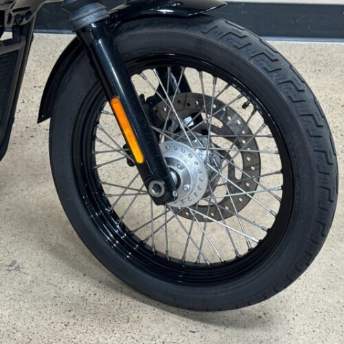 FXBB 2018 Street Bob® thumb 2