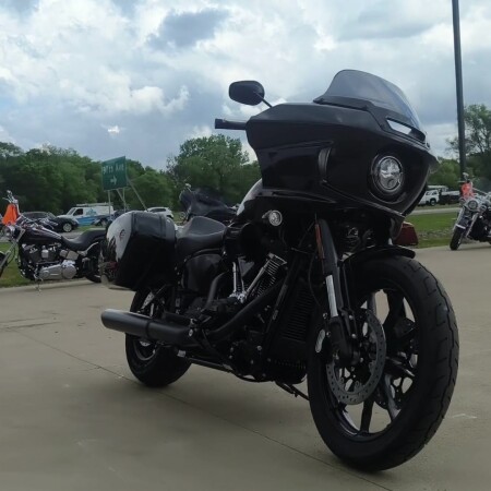 2026 Harley-Davidson® Low Rider® ST Vivid Black Black Trim thumb 1
