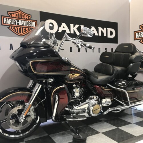 Harley-Davidson® CVO™ Road Glide® LTD Anniversary 2023 thumb 2