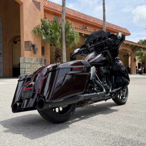 Harley-Davidson® CVO™ Street Glide® 2019 thumb 2