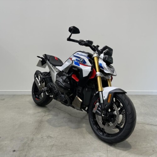  2025 BMW R 1300 R SE thumb 3