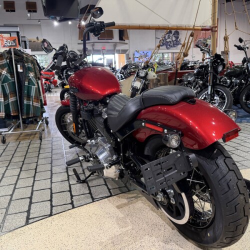 Harley-Davidson® Street Bob® 2026 thumb 0