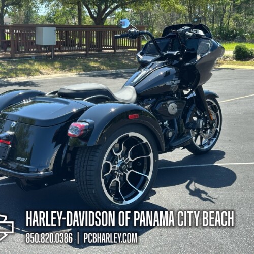 2026 Harley-Davidson® Road Glide 3 thumb 3
