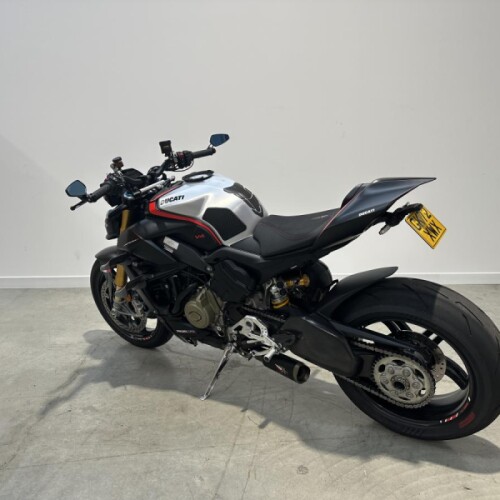 2022 Ducati Streetfighter V4SP, 2022 Model, 1 Previous Owner thumb 0