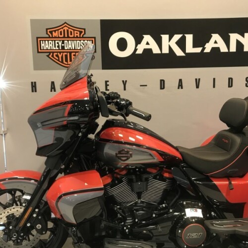 Harley-Davidson® CVO Street Glide 3 Limited 2026 thumb 0