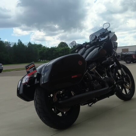 2026 Harley-Davidson® Low Rider® ST Vivid Black Black Trim thumb 3