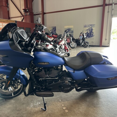 FLTRX 2026 Road Glide® thumb 2