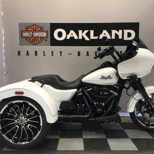 Harley-Davidson® Road Glide® 3 2025 thumb 2