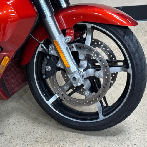 FLTRX 2024 Road Glide® thumb 2