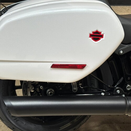 Harley-Davidson® Low Rider™ ST 2026 thumb 0