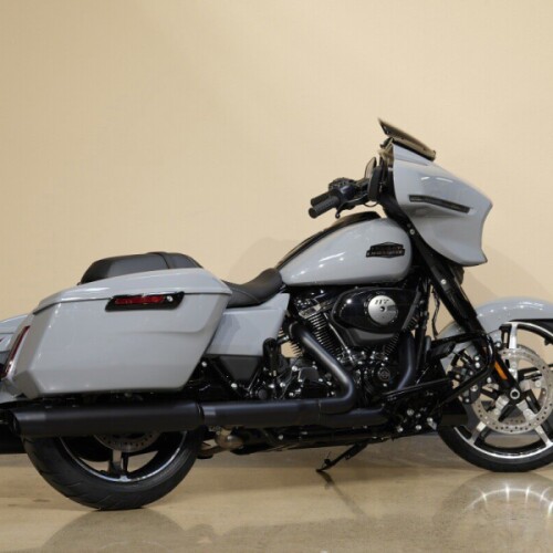 FLHX 2026 Street Glide® thumb 3