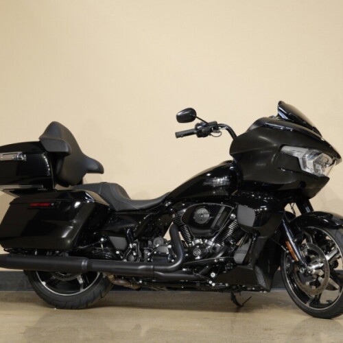 FLTRX 2025 Road Glide™ thumb 2