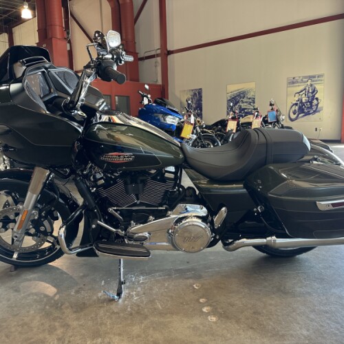 FLTRX 2026 Road Glide® thumb 2