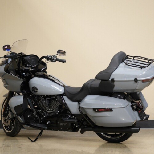 Harley-Davidson® Road Glide Limited 2026 thumb 3