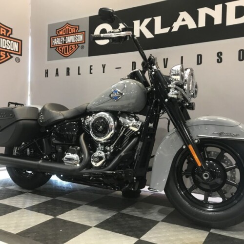 Harley-Davidson® Heritage Classic® 2026 thumb 2