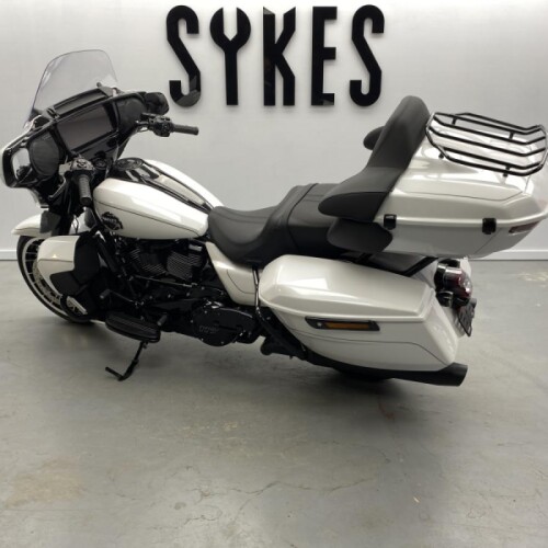 NEW 2026 Harley-Davidson FLHXL Touring Street Glide Limited in White Onyx Pearl thumb 0