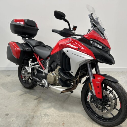 Ducati Multistrada V4S, 6200 Miles, 2 previous owners, Fantastic condition thumb 3