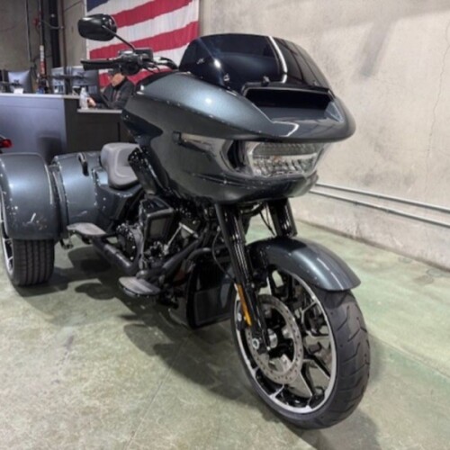 FLTRT 2026 Road Glide 3 thumb 1