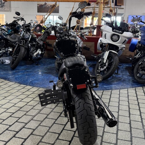 Harley-Davidson® Street Bob® 2026 thumb 1