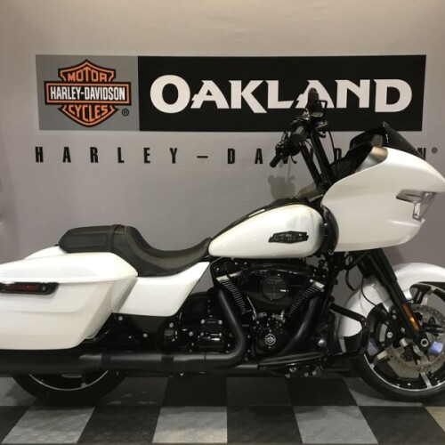Harley-Davidson® Road Glide® 2024 thumb 3