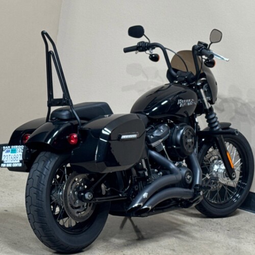 FXBB 2018 Street Bob® thumb 0