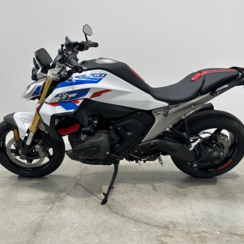  2025 BMW R 1300 R SE thumb 1