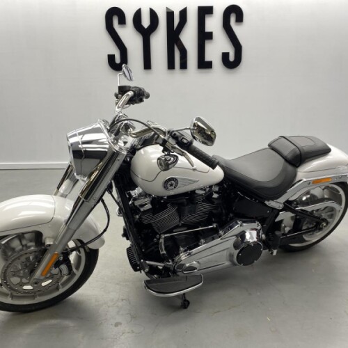 NEW 2026 Harley-Davidson FLFB Softail Fat Boy 117 in White Onyx Pearl thumb 2