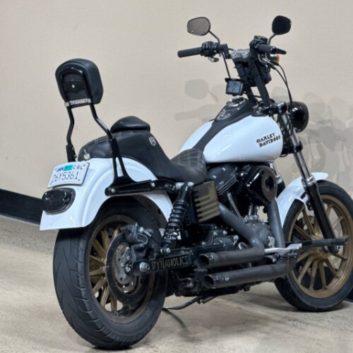 2016 Harley-Davidson® Street Bob® White Custom thumb 0
