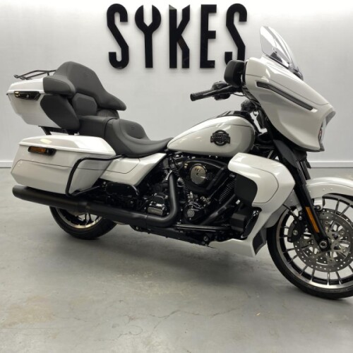 NEW 2026 Harley-Davidson FLHXL Touring Street Glide Limited in White Onyx Pearl thumb 3