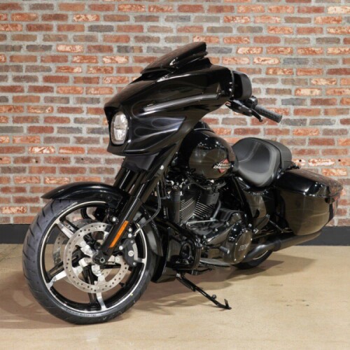 FLHX 2025 Street Glide® thumb 2