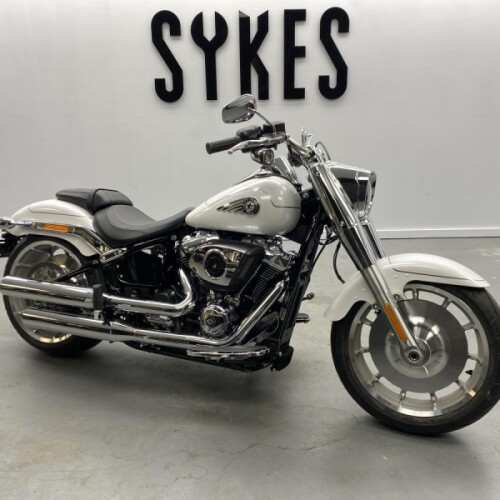 NEW 2026 Harley-Davidson FLFB Softail Fat Boy 117 in White Onyx Pearl thumb 3