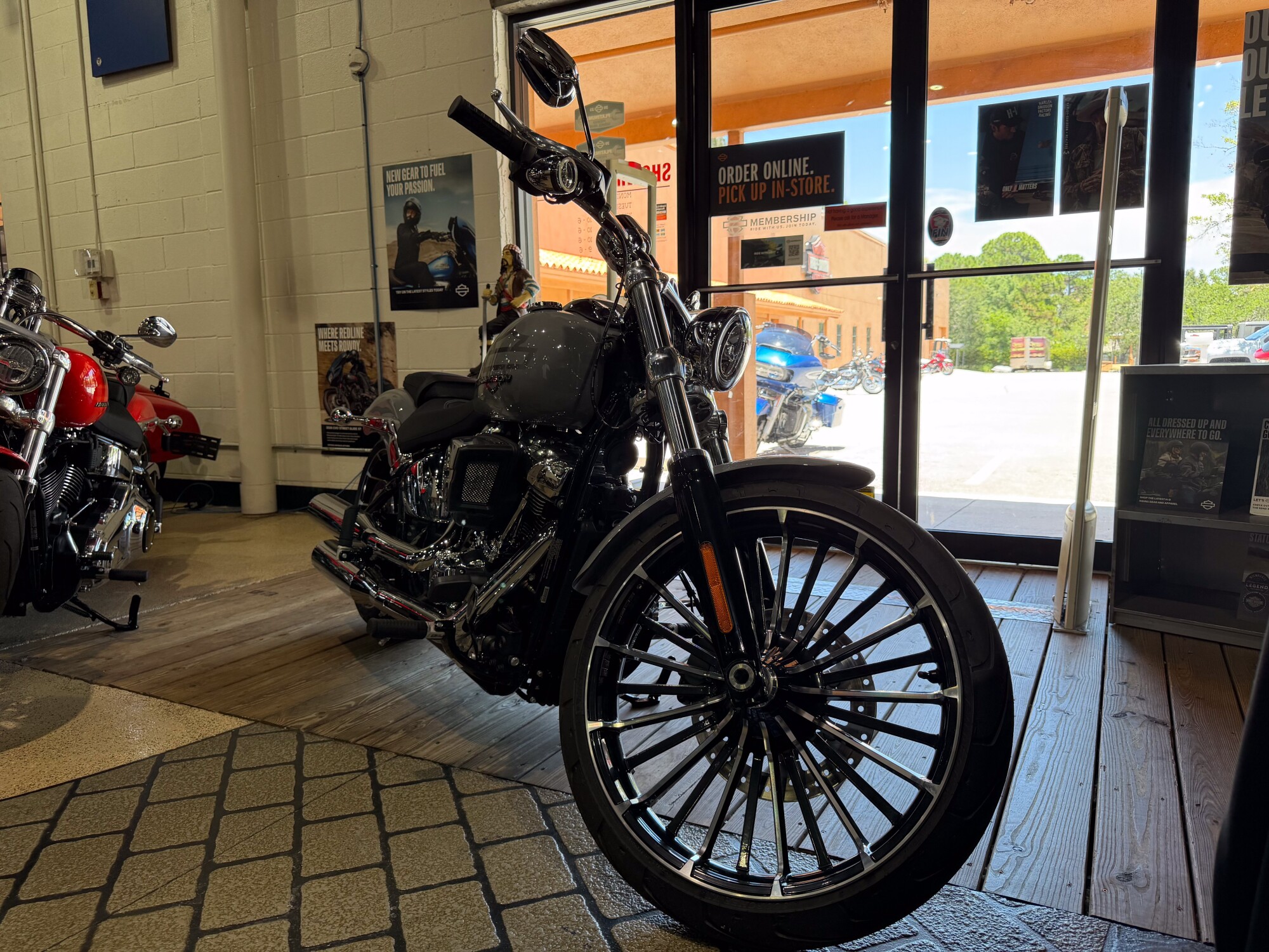 Harley-Davidson® Breakout™ 2026